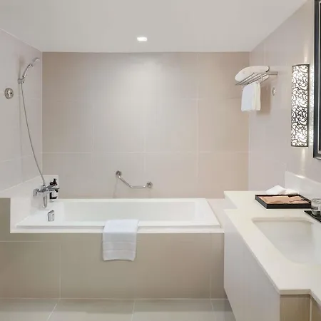 Mercure Bangkok Sukhumvit 11 Exterior photo